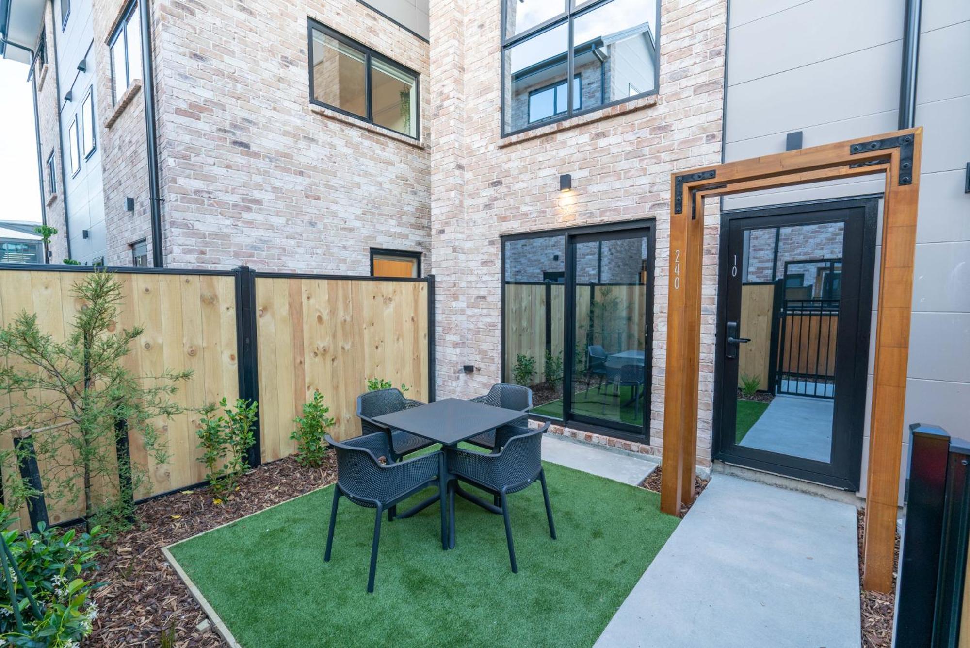 A Touch Of Luxury In Chch Cbd Apartment Christchurch Exterior photo